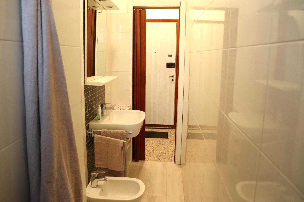 * La Casa Di Arti * 25 Min Dal Duomo Apartamento Milão Exterior foto